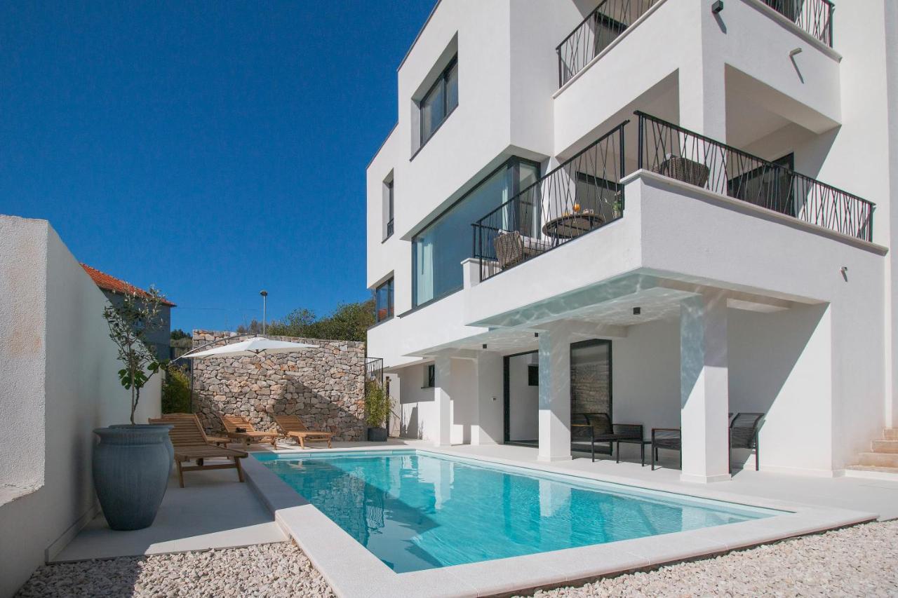 Villa Sea Silhouette Žman Eksteriør bilde
